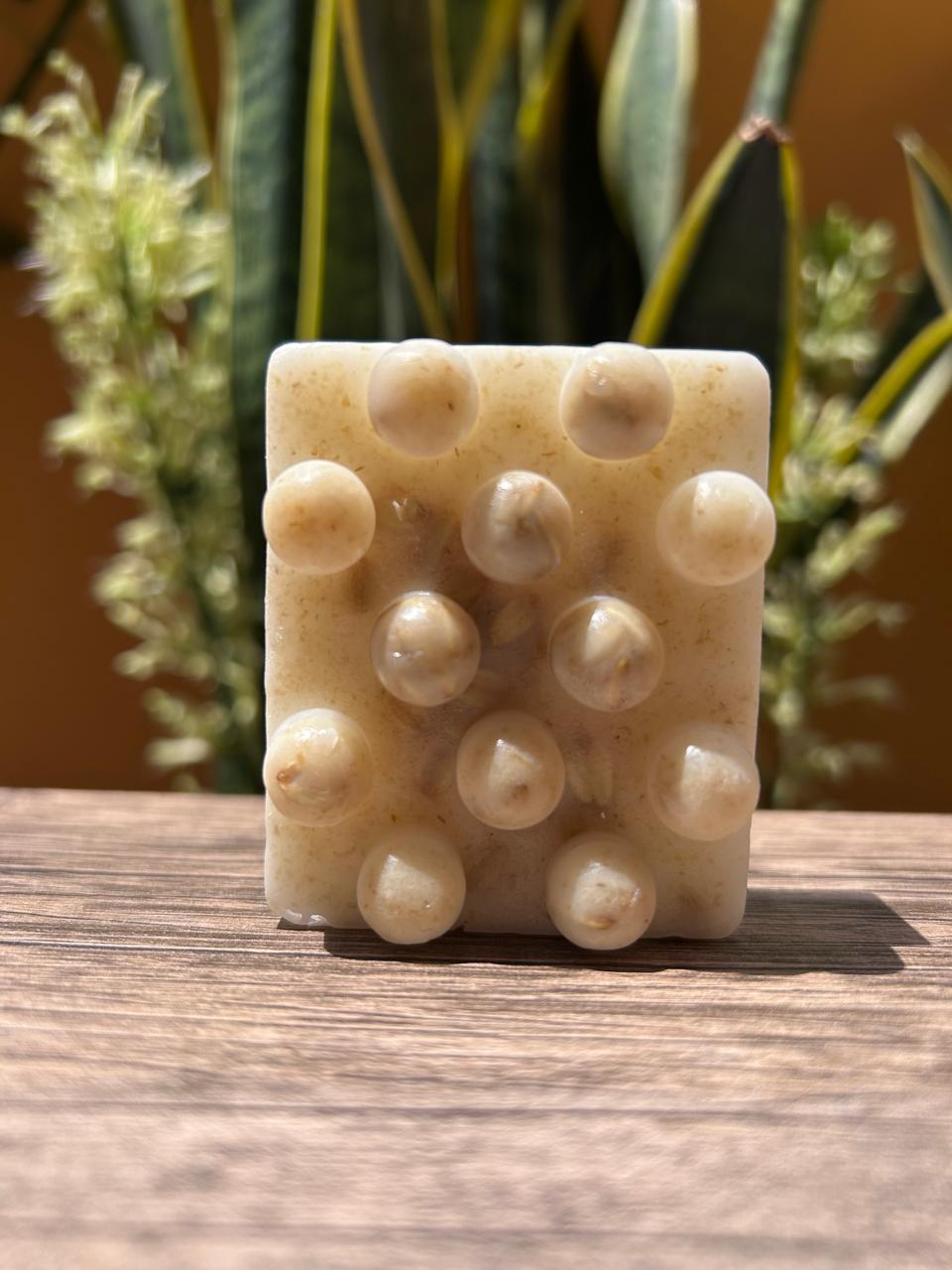 Jabón Exfoliante de Arroz con Avena y Maracuyá