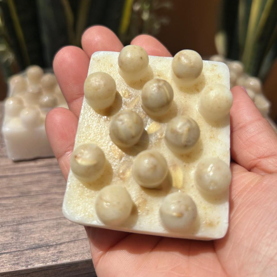 Jabón Exfoliante de Arroz con Avena y Maracuyá