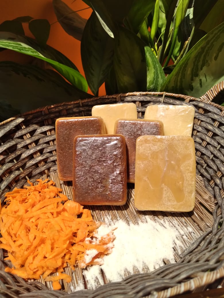 Jabón Hidratante de Zanahoria y Coco